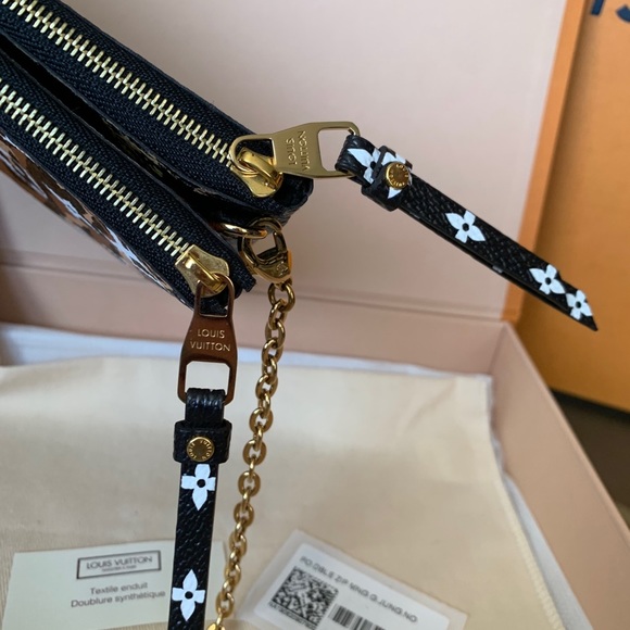 ❤️❤️SOLD❤️❤️Louis Vuitton Jungle pochette bag - Picture 3 of 11